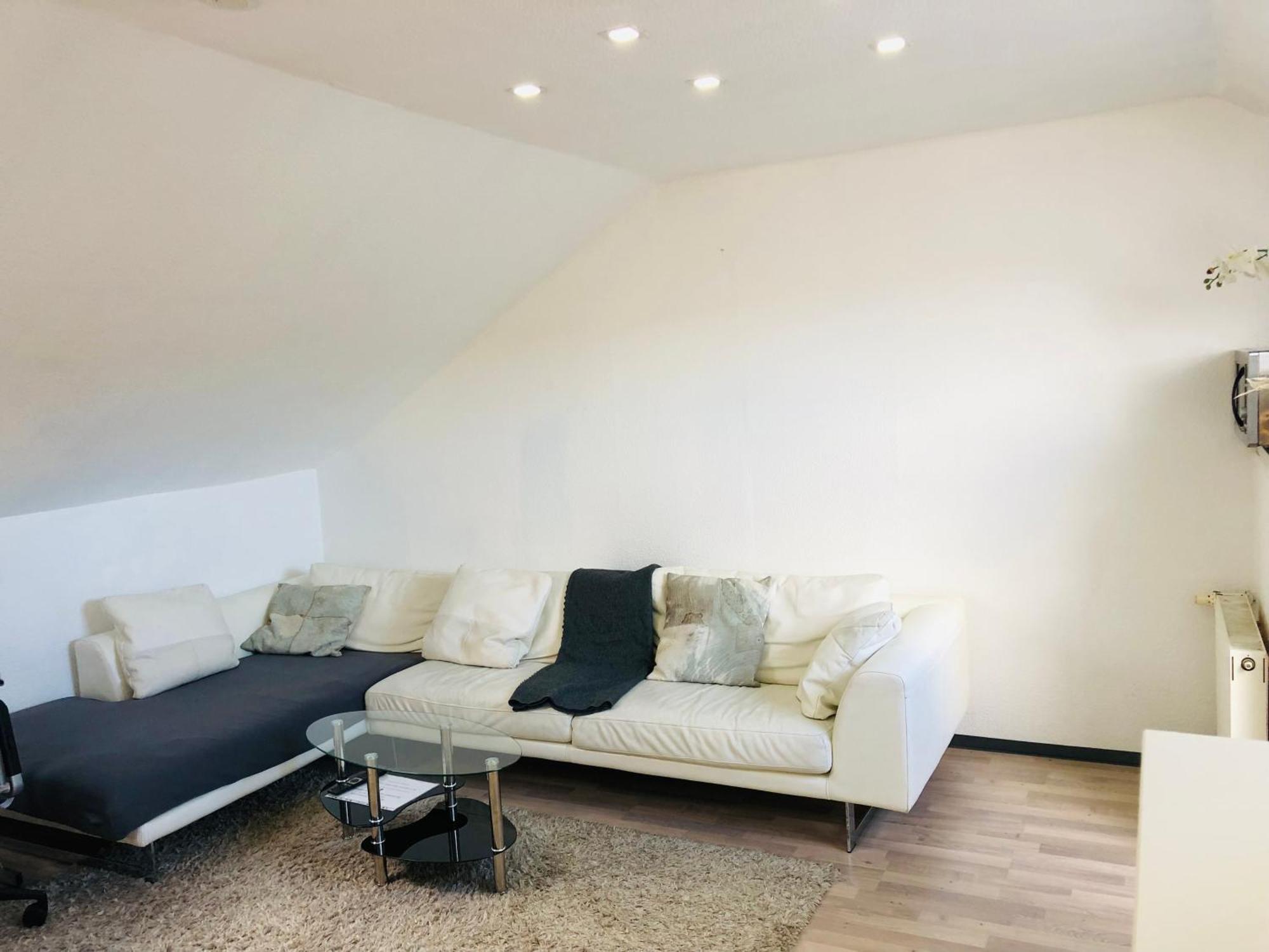 Caleva'S Bnb Pforzheim Esterno foto